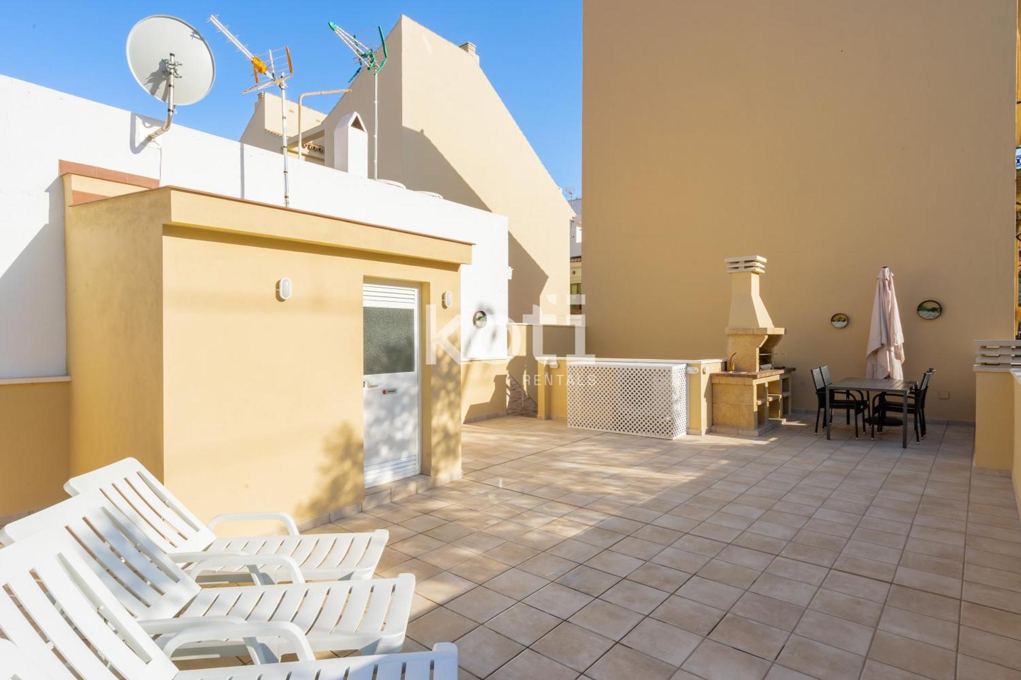 Koti Rentals - Casita Rosario Pino Rooftop Y Bbq 푸엔히롤라 외부 사진