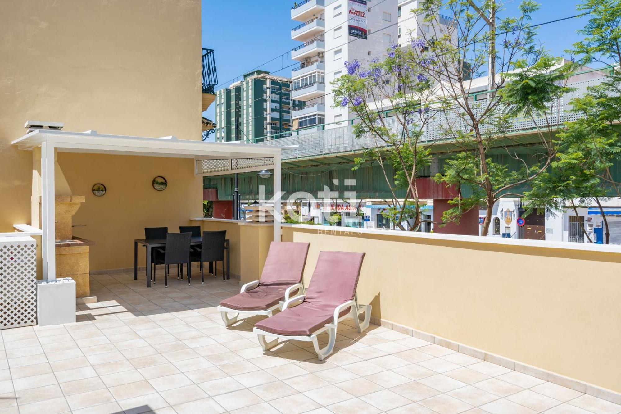Koti Rentals - Casita Rosario Pino Rooftop Y Bbq 푸엔히롤라 외부 사진