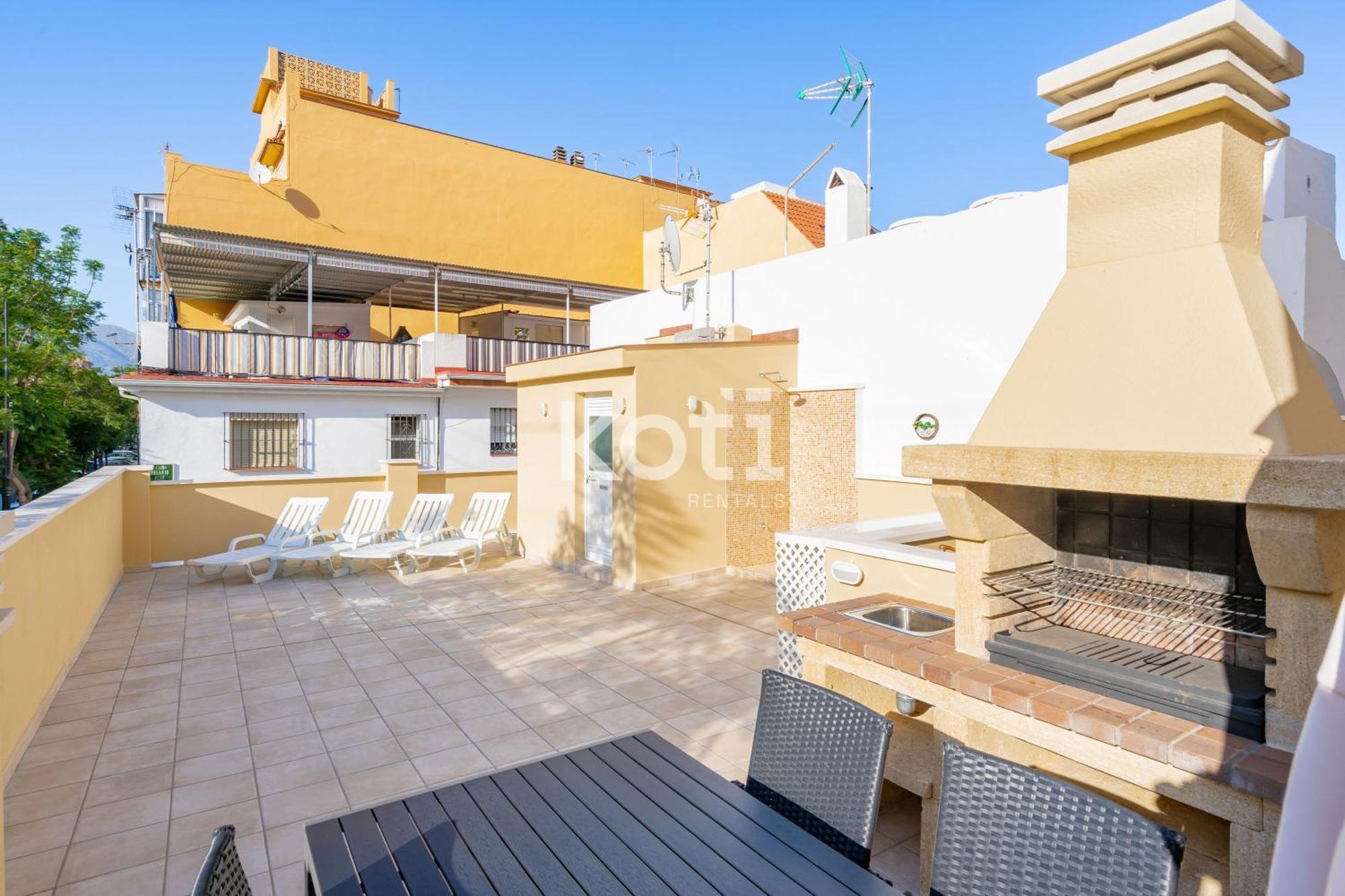 Koti Rentals - Casita Rosario Pino Rooftop Y Bbq 푸엔히롤라 외부 사진